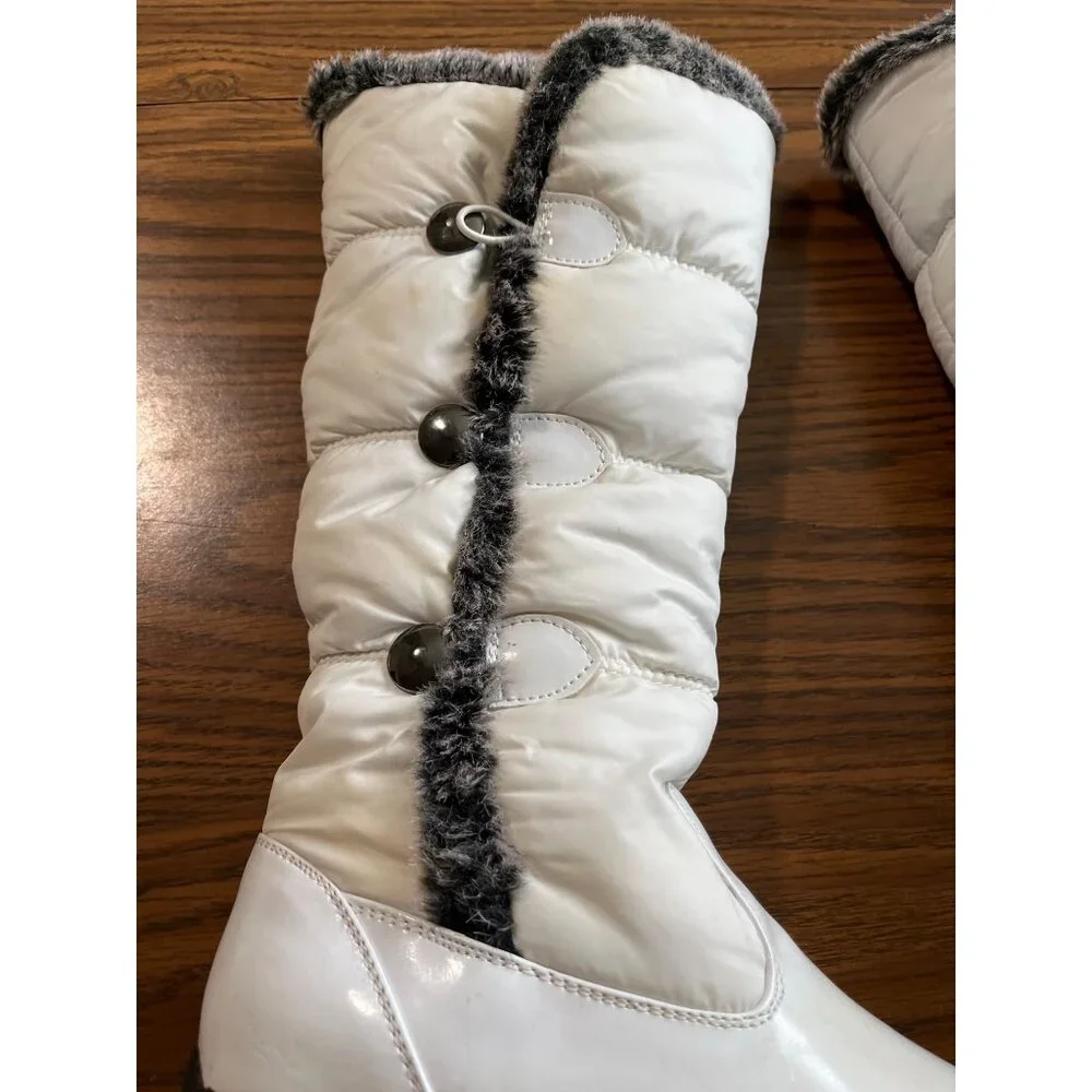 Khombu Style BW1582 white faux fur lined zippered boots size 8M